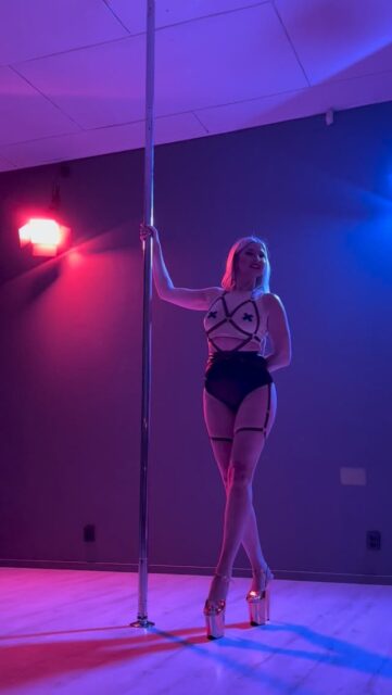 Kui te vaid teaks, kuidas me armastame seda, mida teeme 😍
Rakmed toovad meid nii eriliste inimestega kokku ja me näeme nii palju enesekindlust ning tugevust🔥
Link bios.
#rakmed #paelad #aluspesu #kingitus #pesu